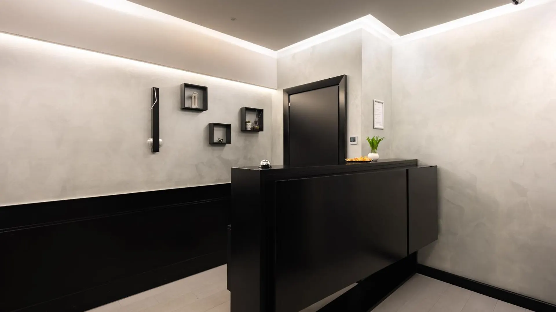 Dream Suite Trevi Рим 0*,  Италия