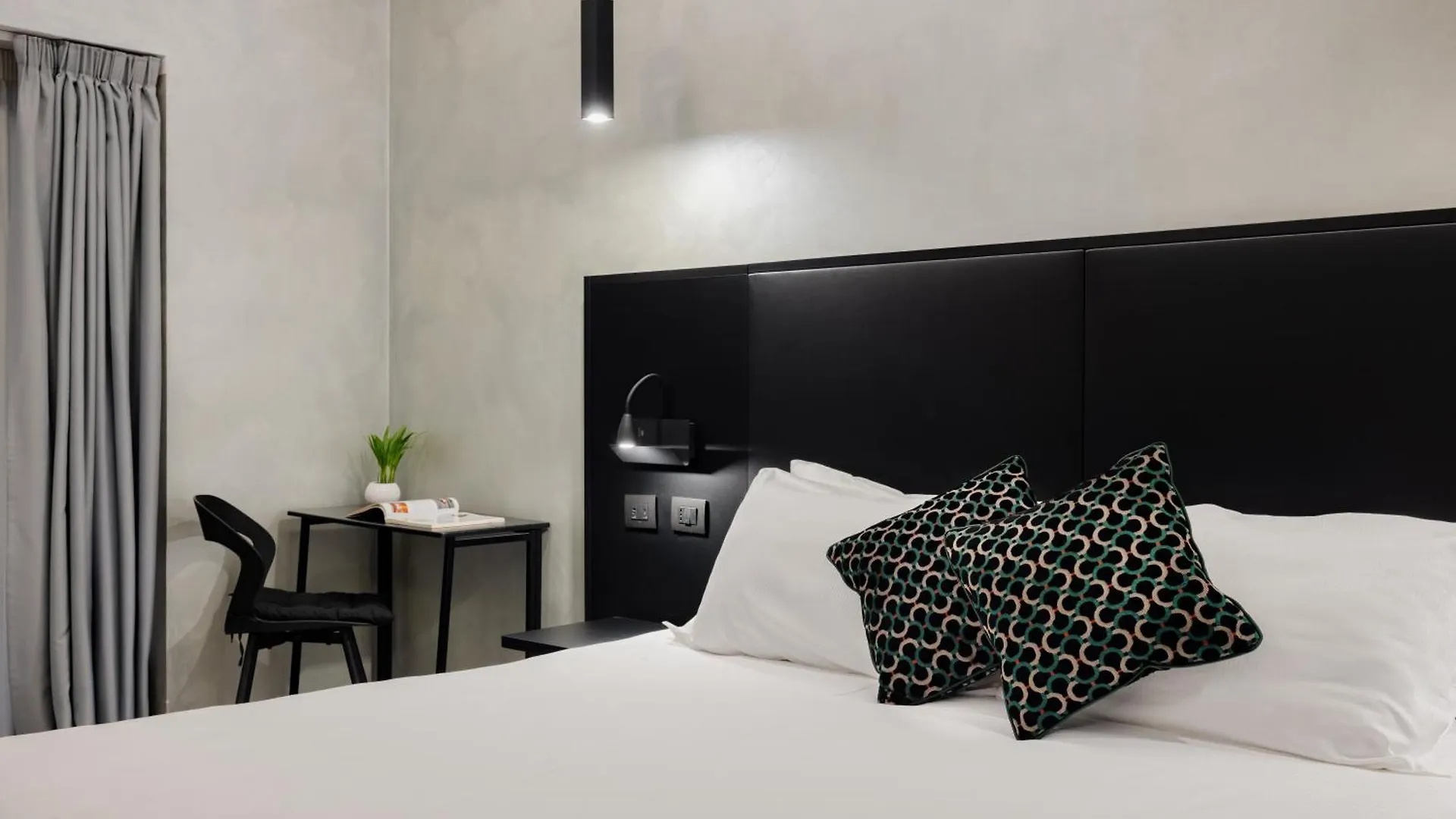 Dream Suite Trevi Рим Гостевой дом